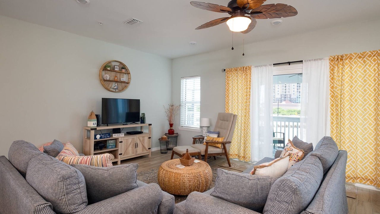 Photo of Livingroom in Ono Island