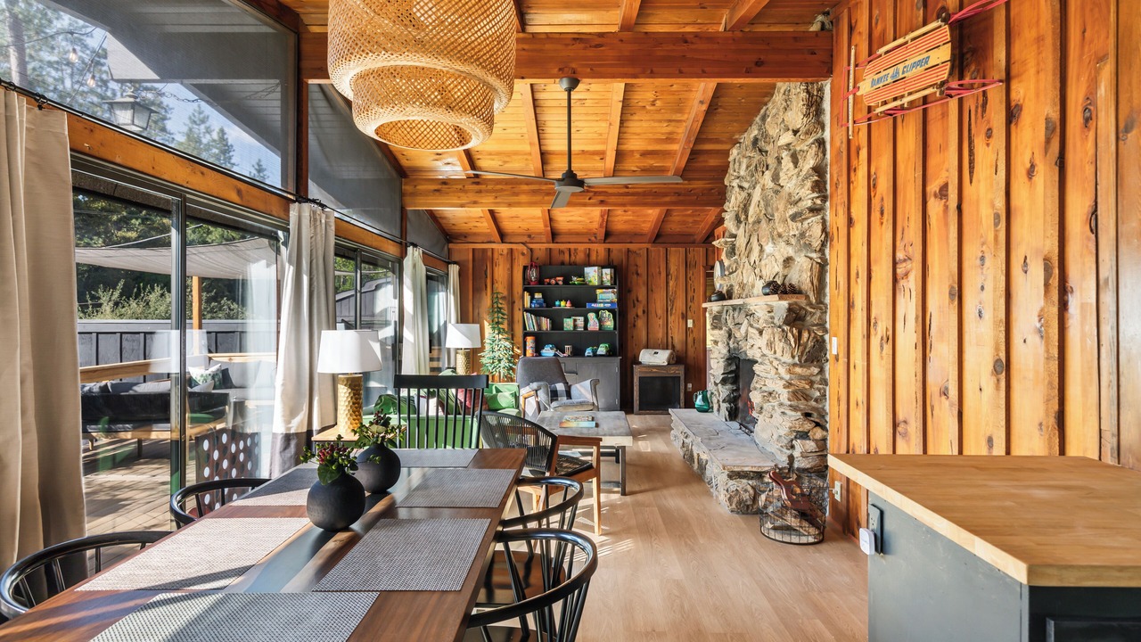 Photo of Bedroom in Yosemite Forks