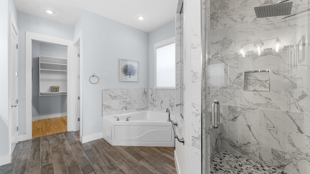 Photo of Others in Bel Air