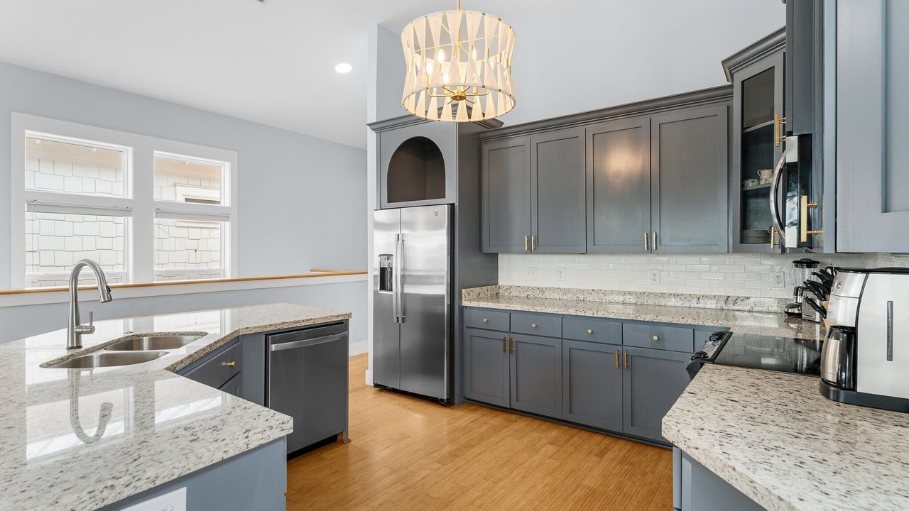 Photo of Others in Bel Air