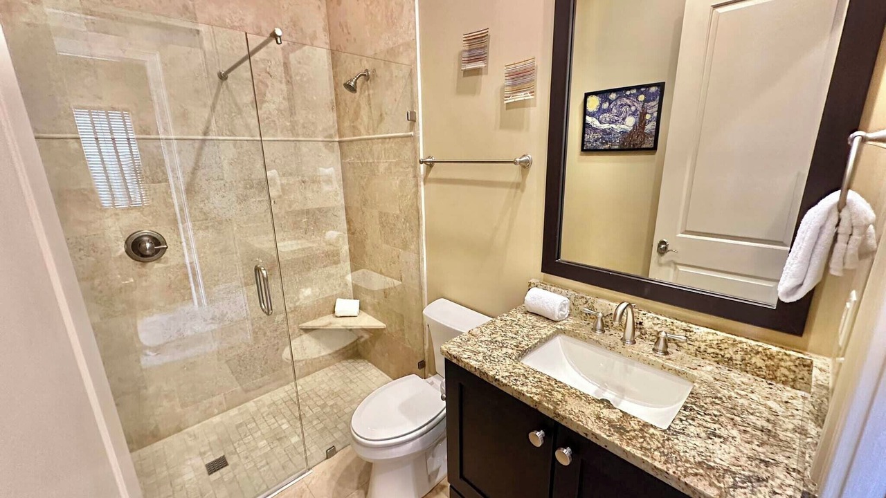 Photo of Bathroom in Villa Lago