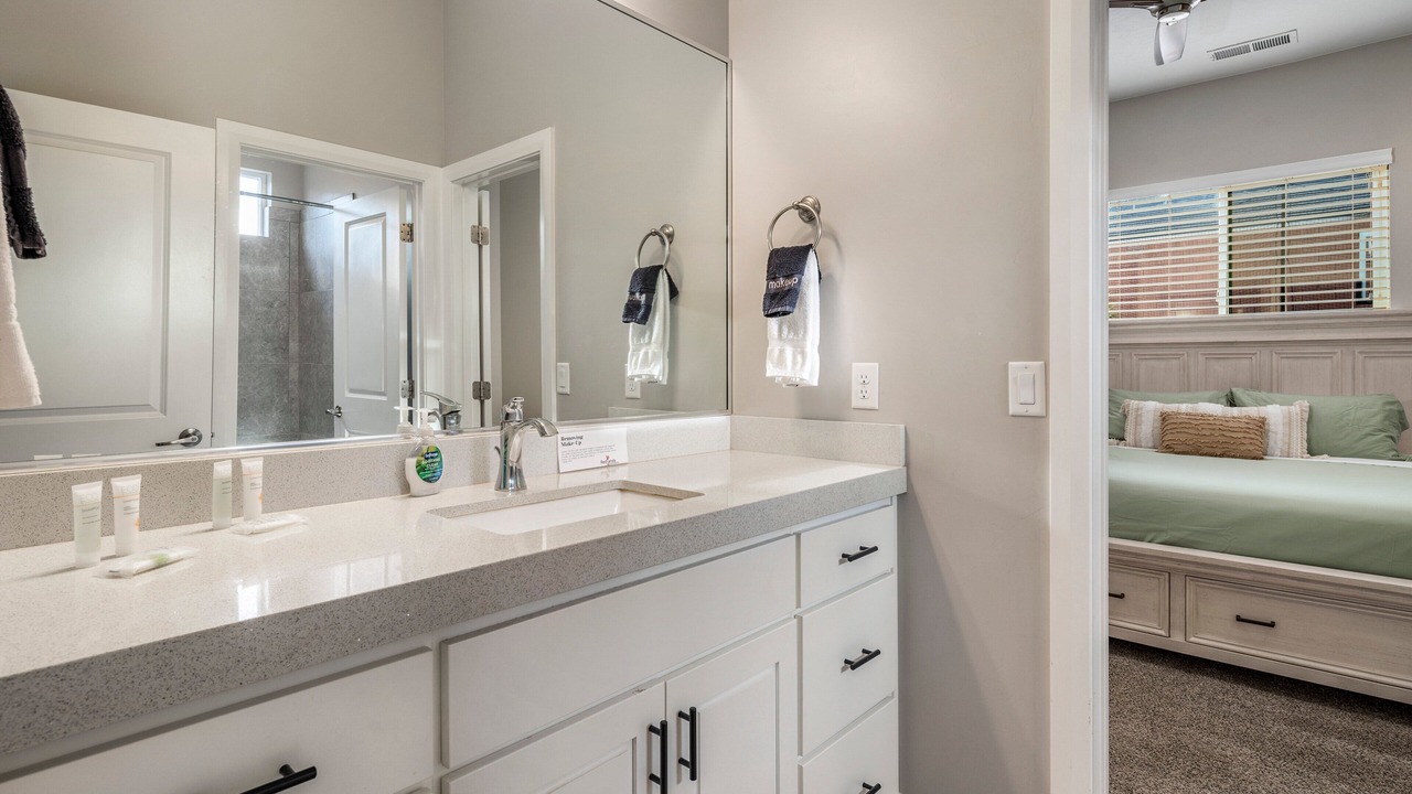 Photo of Bathroom in Hurricane