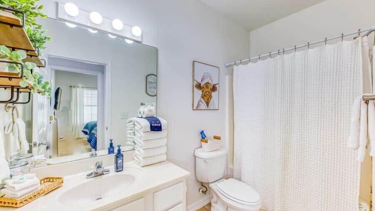 Photo of Bathroom in Orange Beach