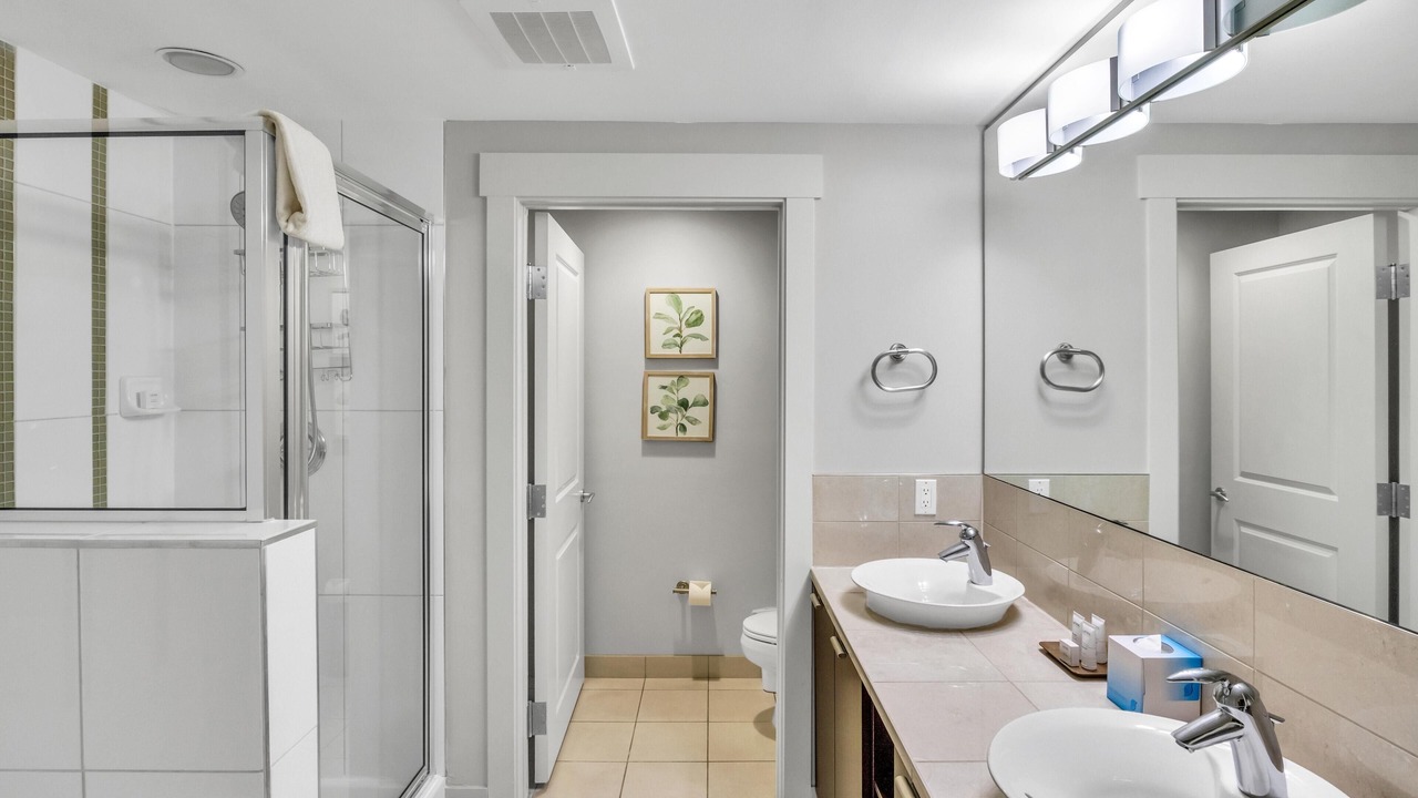 Photo of Bathroom in Baytowne Wharf