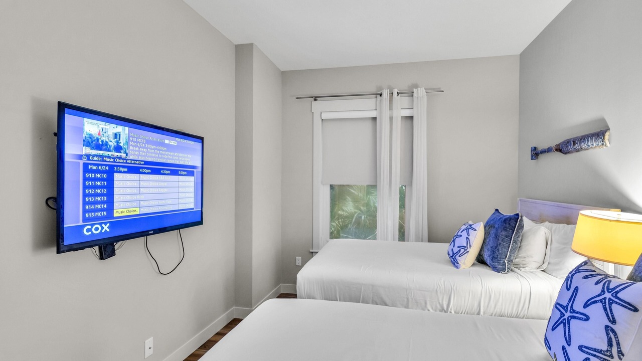 Photo of Bedroom in Baytowne Wharf