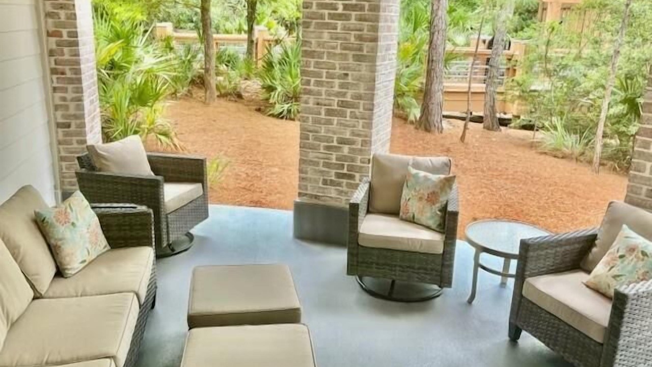 Photo of Patio Balcony in Baytowne Wharf