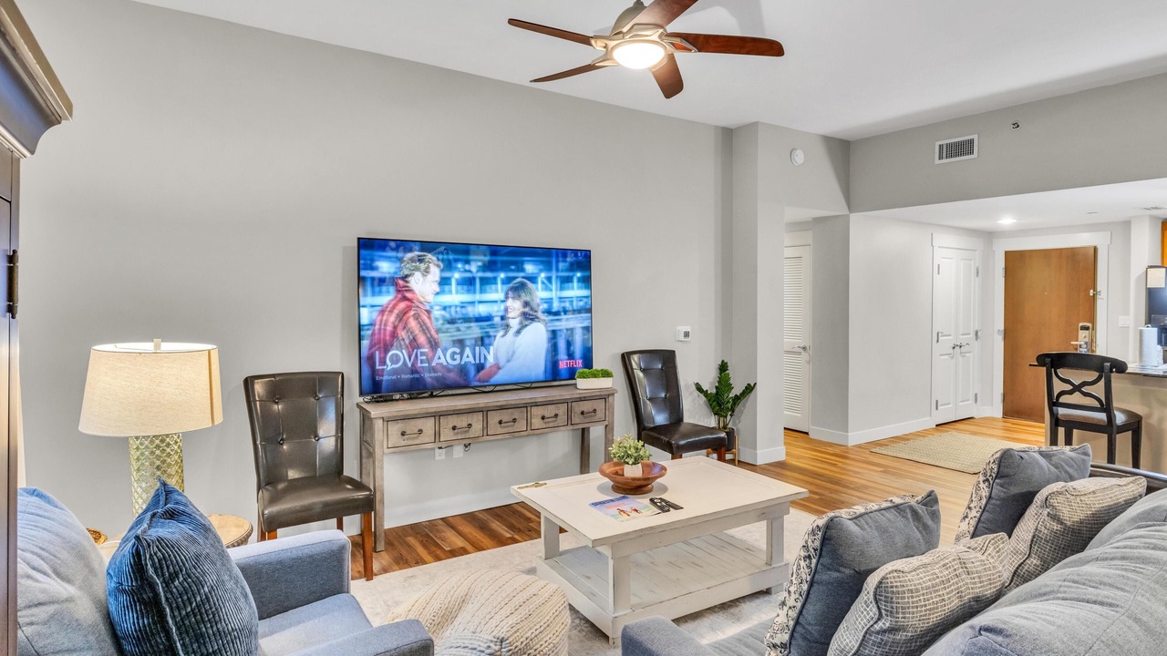 Photo of Livingroom in Baytowne Wharf