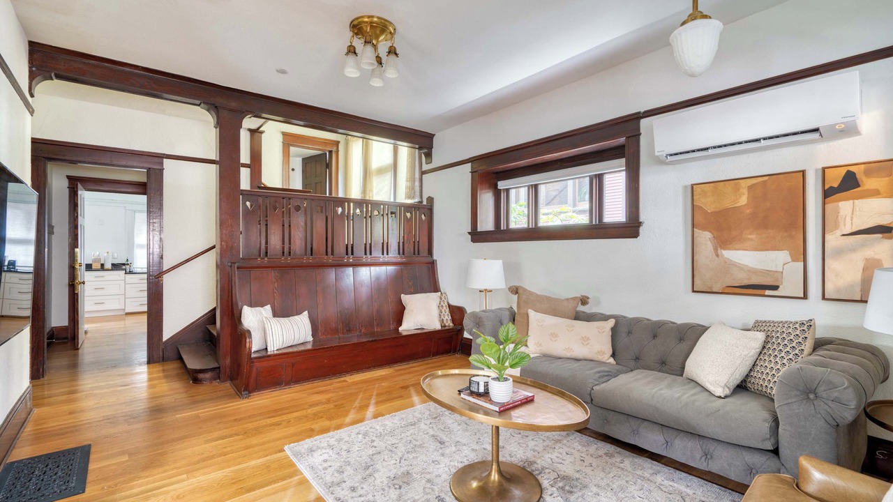 Photo of Livingroom in Alphabet Historic District