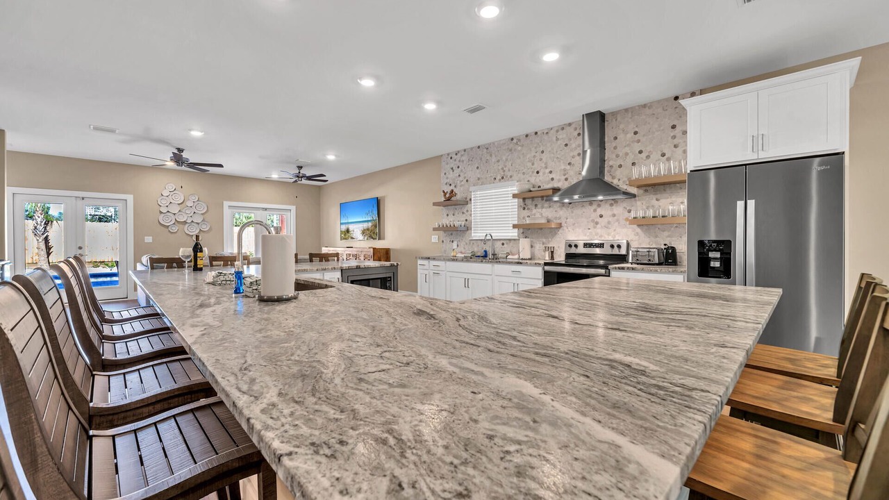 Photo of Kitchen in Laguna Beach Estates