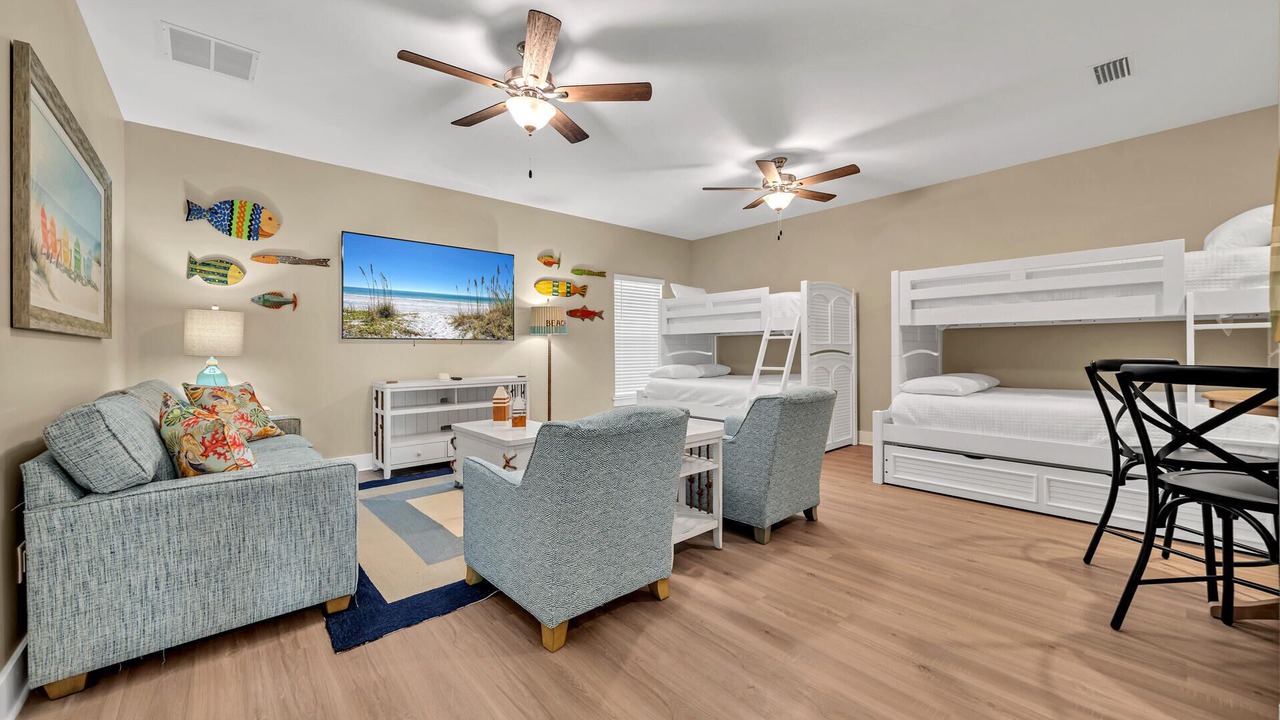 Photo of Bedroom in Laguna Beach Estates