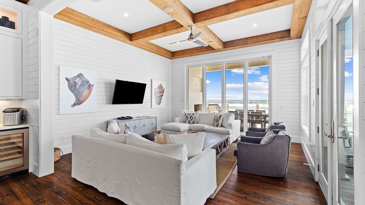 Photo of Livingroom in Chivas Bluff