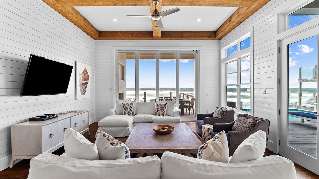 Photo of Livingroom in Chivas Bluff