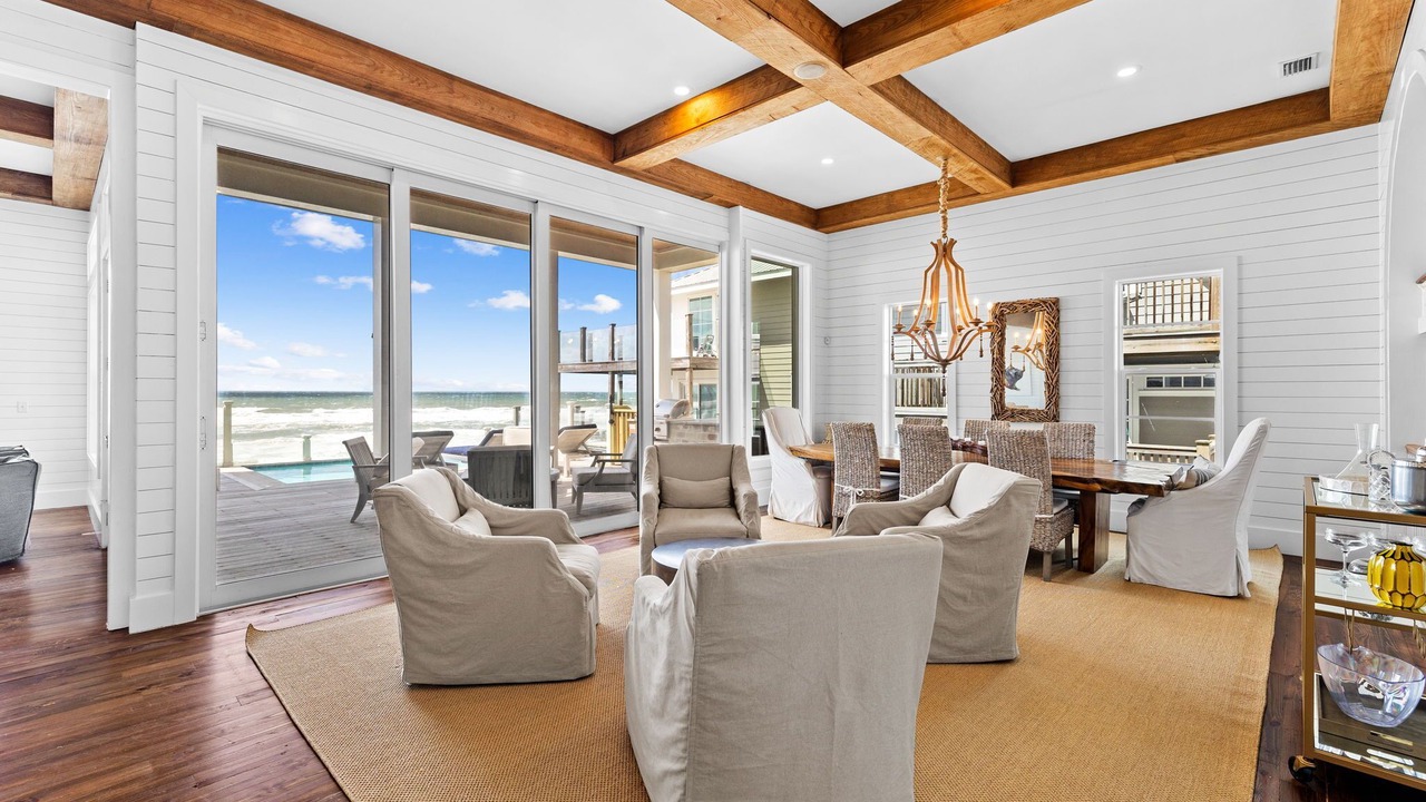 Photo of Livingroom in Chivas Bluff