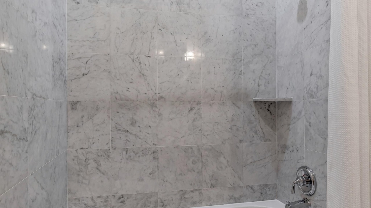 Photo of Bathroom in Baytowne Wharf