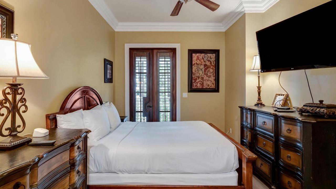 Photo of Bedroom in Baytowne Wharf