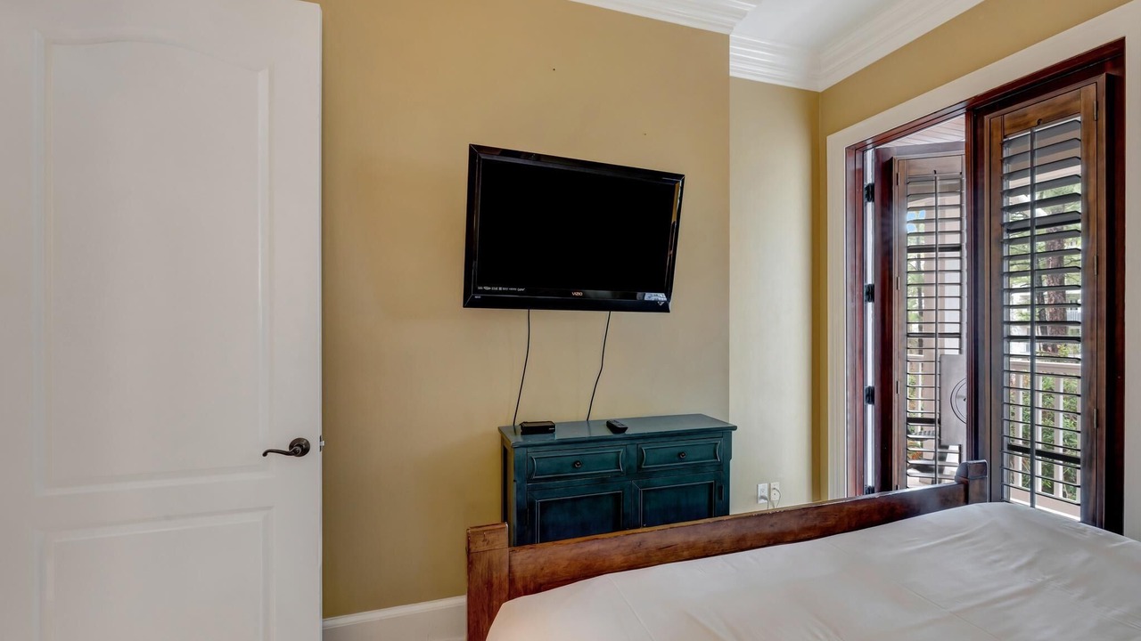 Photo of Bedroom in Baytowne Wharf