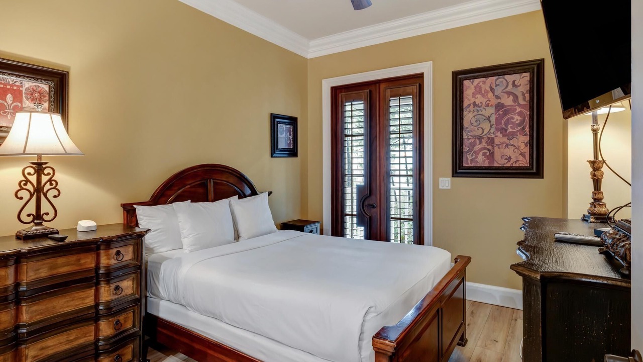 Photo of Bedroom in Baytowne Wharf