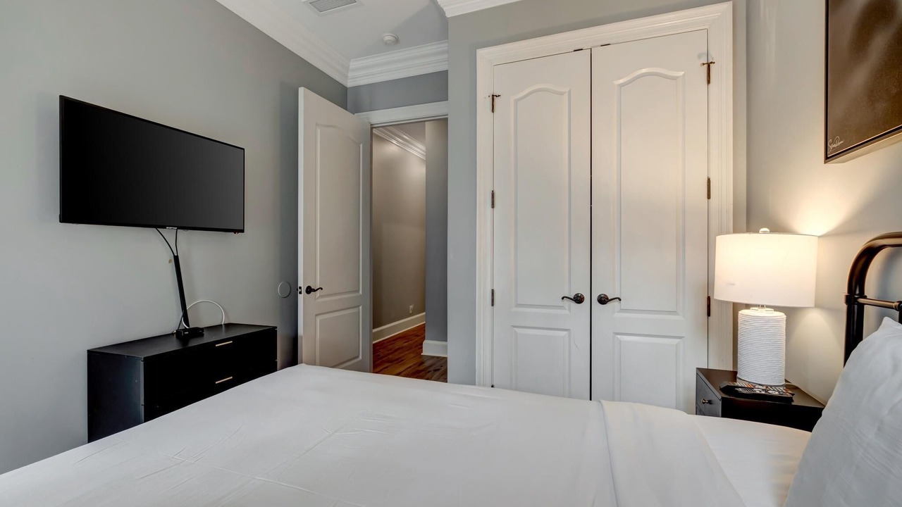 Photo of Bedroom in Baytowne Wharf