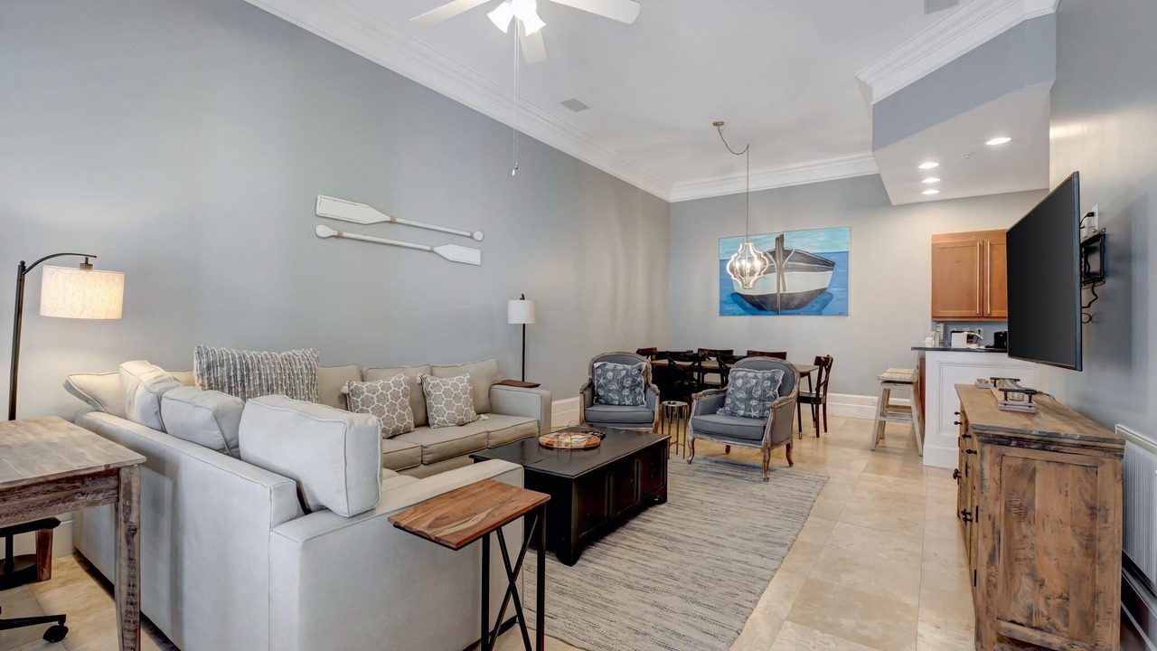 Photo of Livingroom in Baytowne Wharf