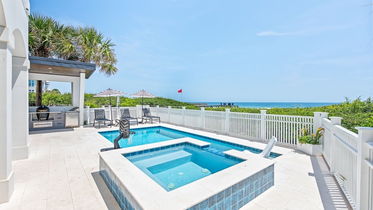 Photo of Outdoor in Seawalk Circle