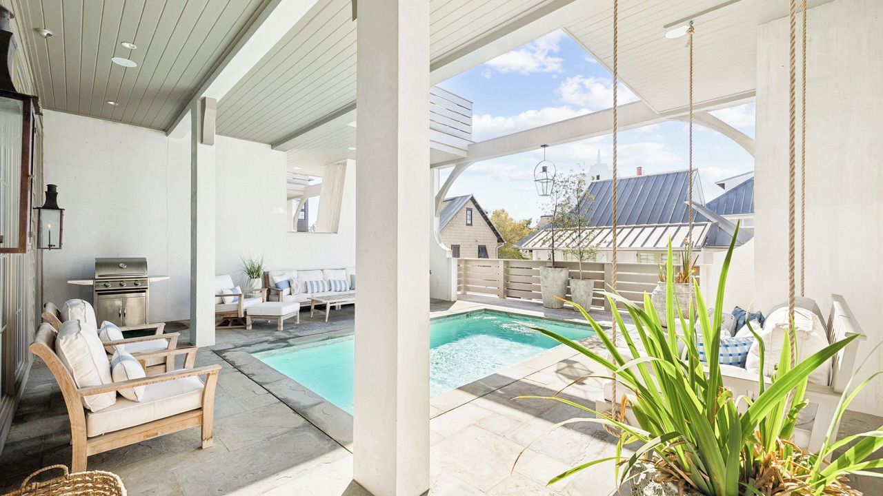 Photo of Livingroom in Rosemary Beach