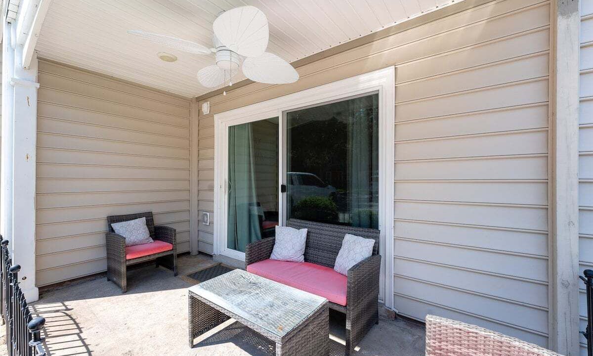 Photo of Patio Balcony in Demere Park