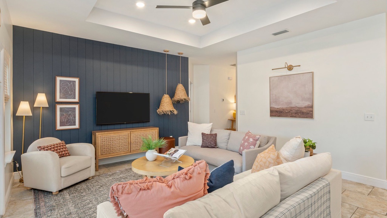 Photo of Bedroom in Riviera Beach