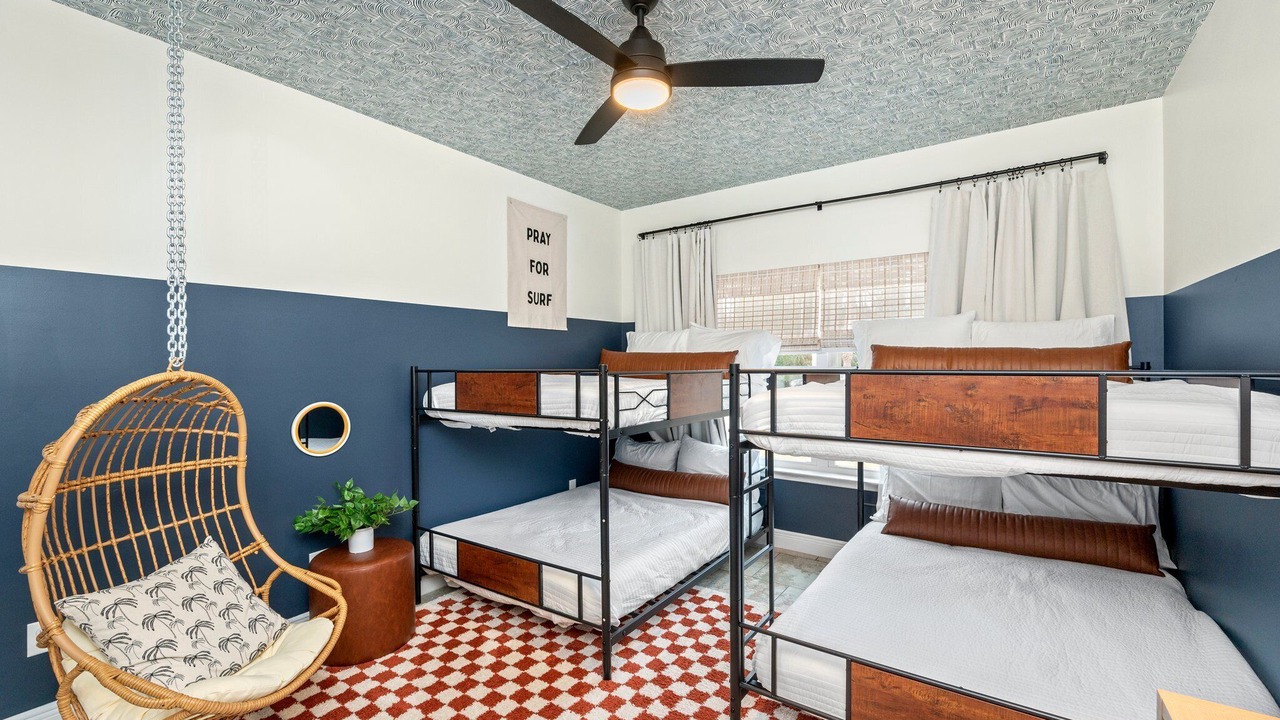 Photo of Bedroom in Riviera Beach