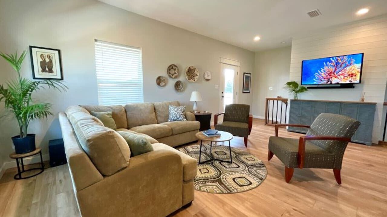 Photo of Livingroom in Gulf Breeze