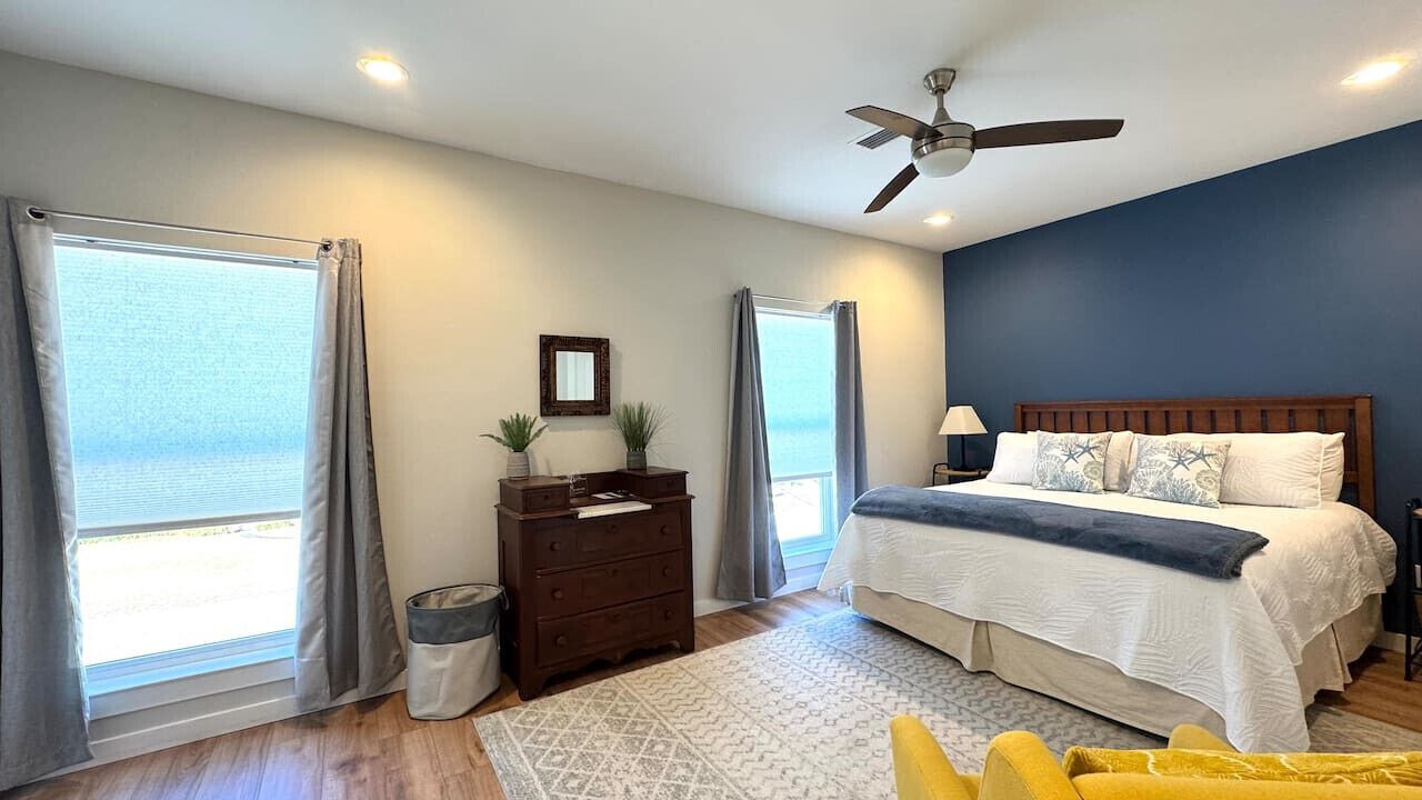 Photo of Bedroom in Gulf Breeze