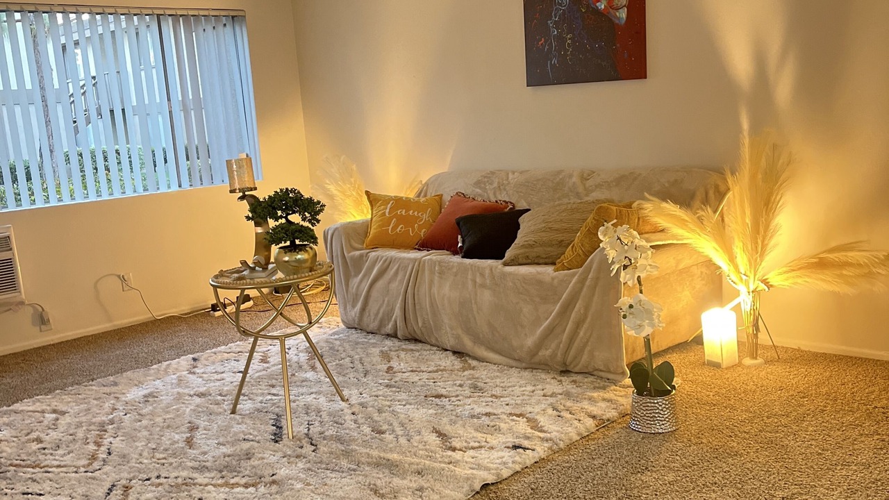 Photo of Livingroom in Southeast Anaheim