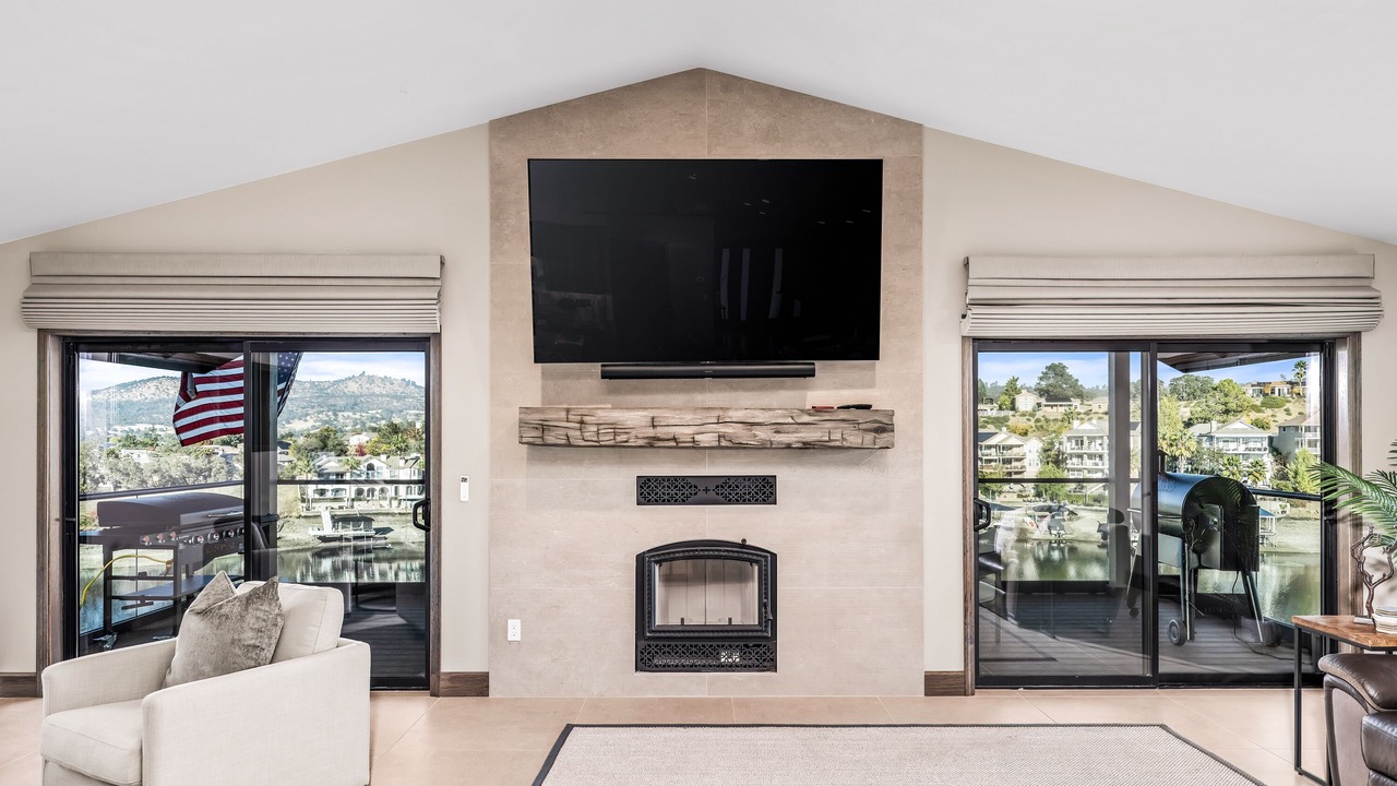 Photo of Livingroom in Copperopolis