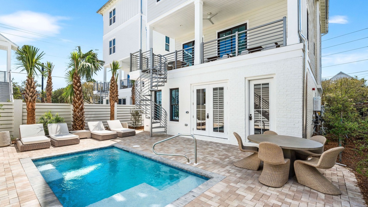 Photo of Outdoor in Seawalk Circle
