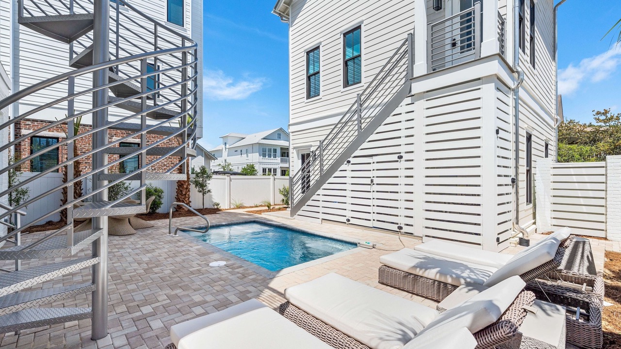 Photo of Outdoor in Seawalk Circle