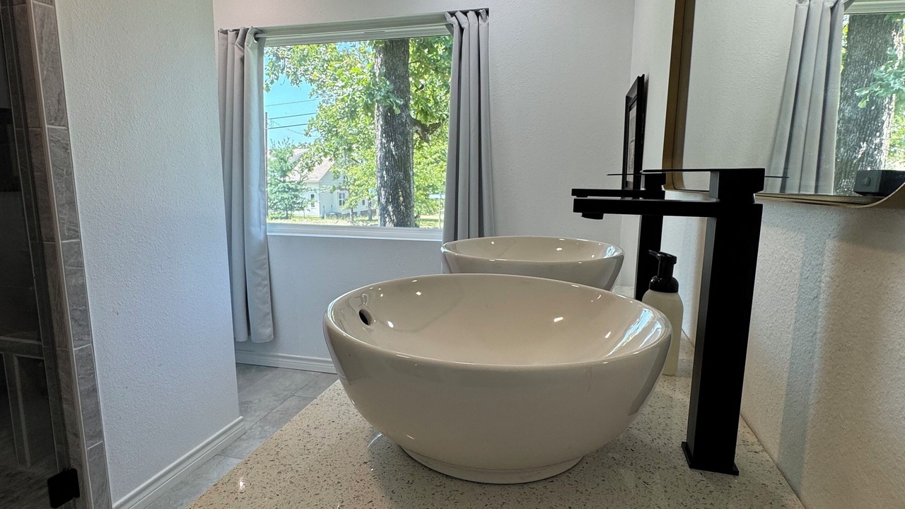 Photo of Bathroom in Murchison