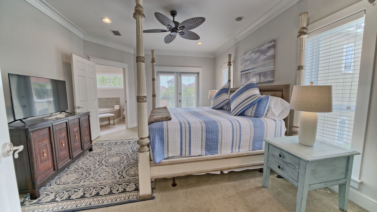 Photo of Bedroom in Fort Bay