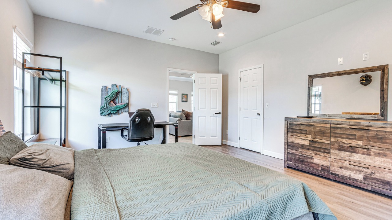 Photo of Bedroom in Mary Esther