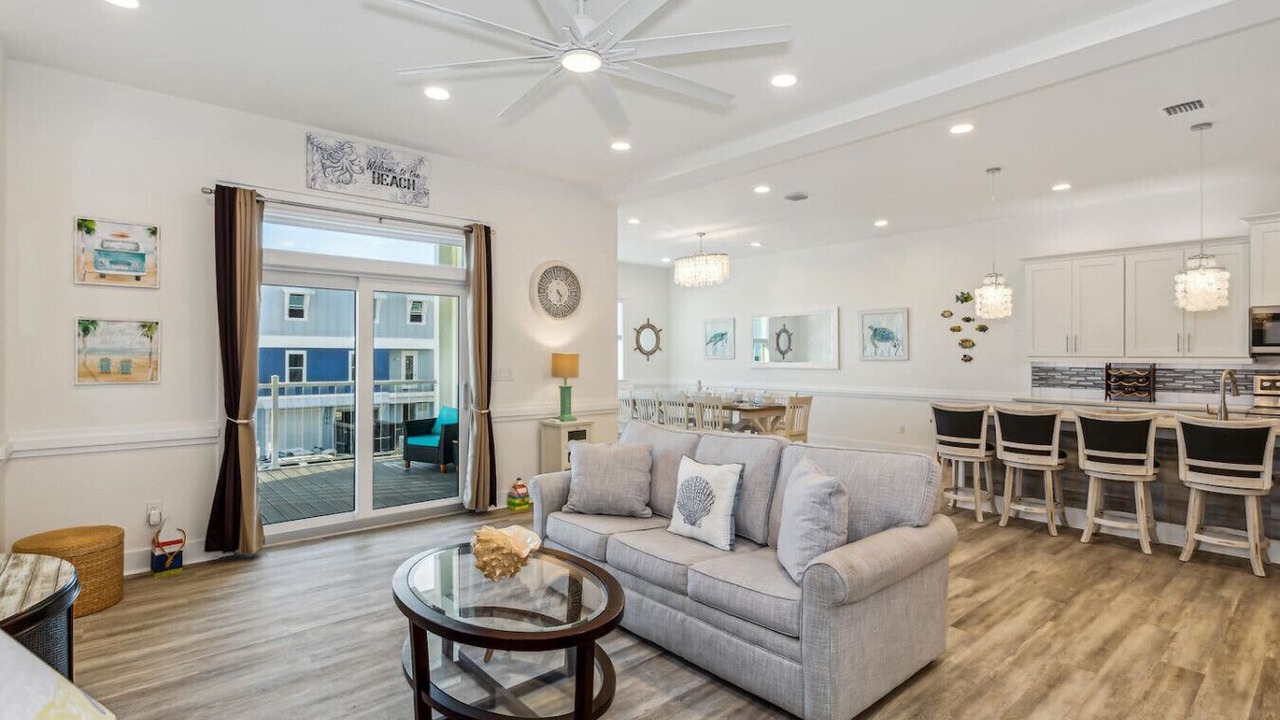 Photo of Livingroom in Navarre Beach