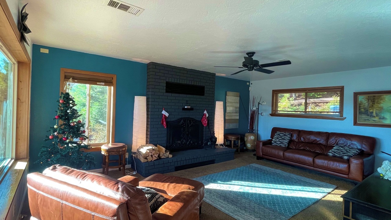 Photo of Livingroom in Lakehead