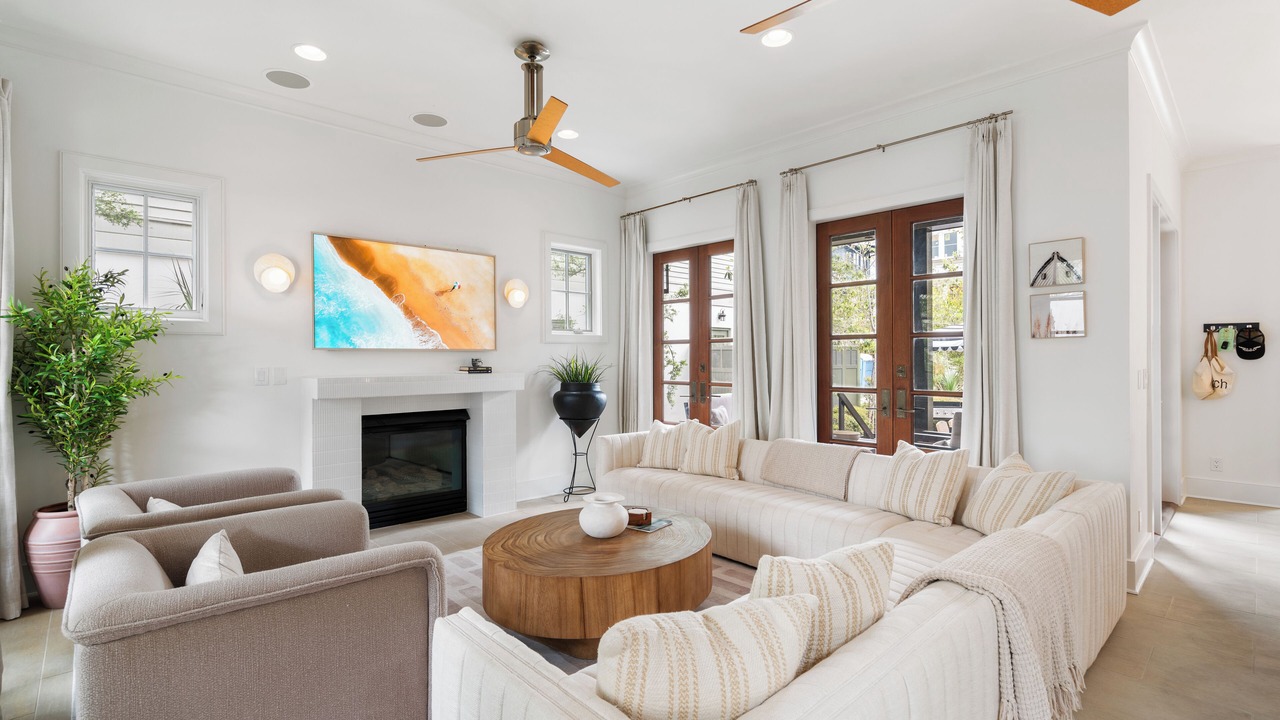 Photo of Livingroom in Rosemary Beach
