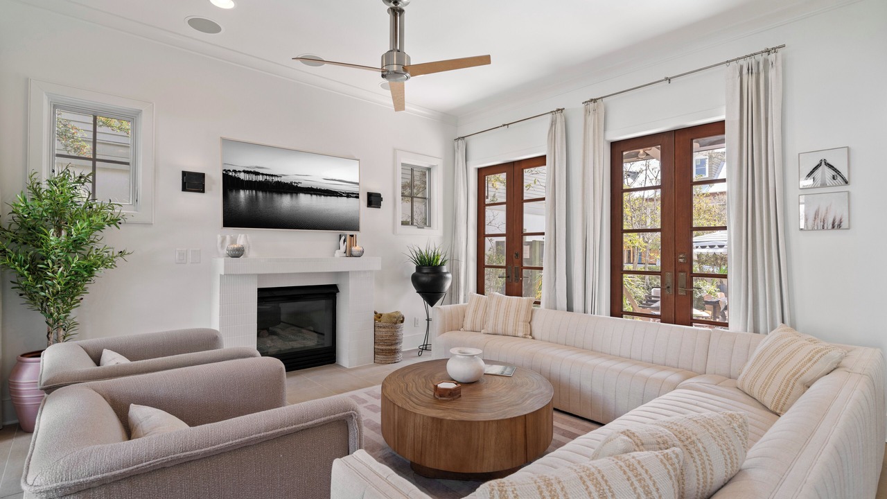 Photo of Livingroom in Rosemary Beach