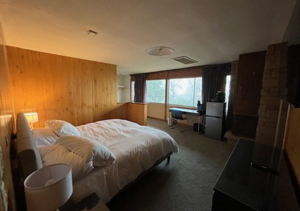 Photo of Bedroom in Salem