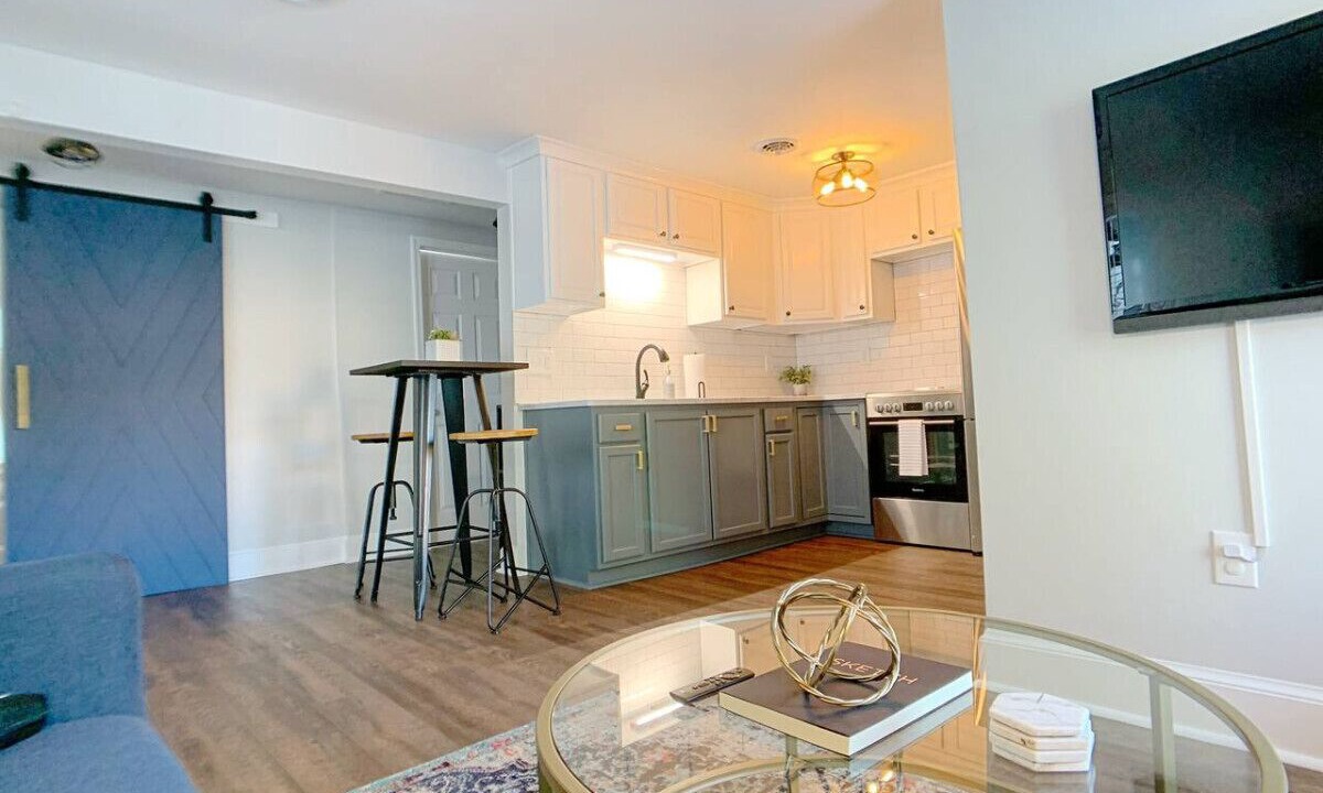 Photo of Livingroom in Shepherdstown