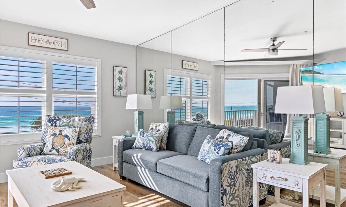 Photo of Livingroom in Miramar Beach