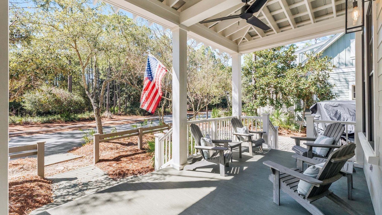 Photo of Patio Balcony in Forest District