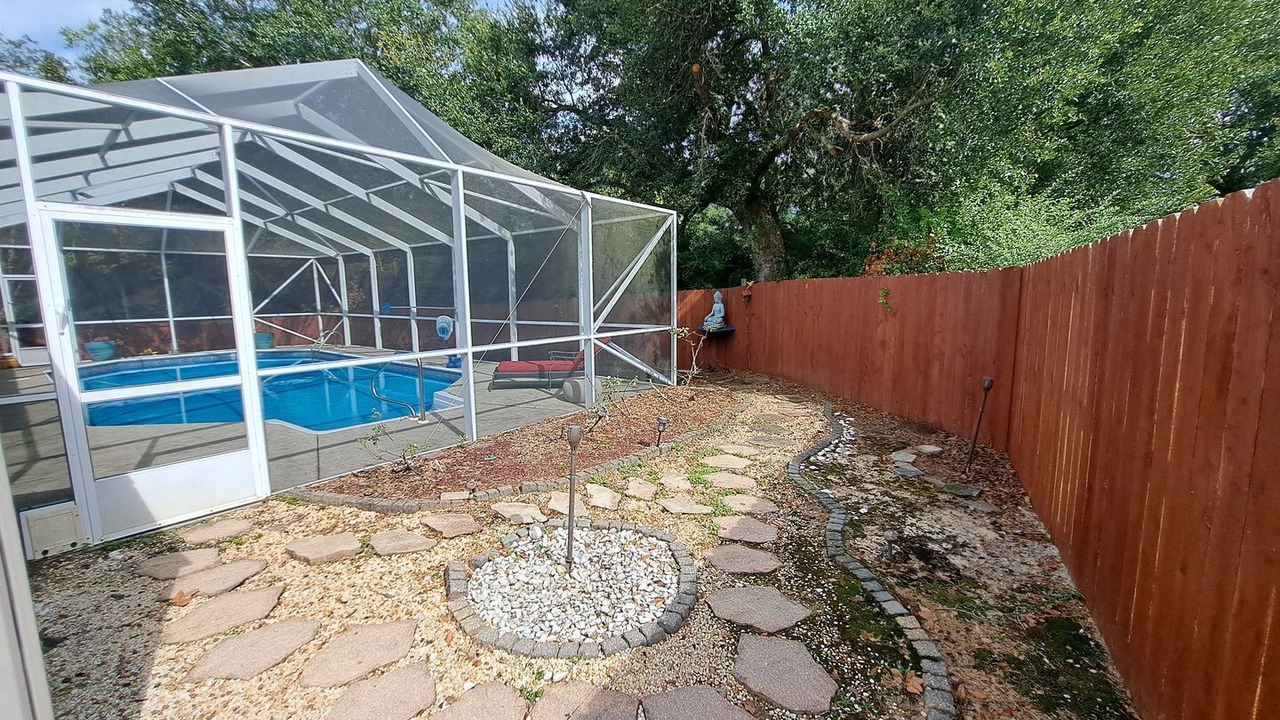 Photo of Outdoor in Creekwood