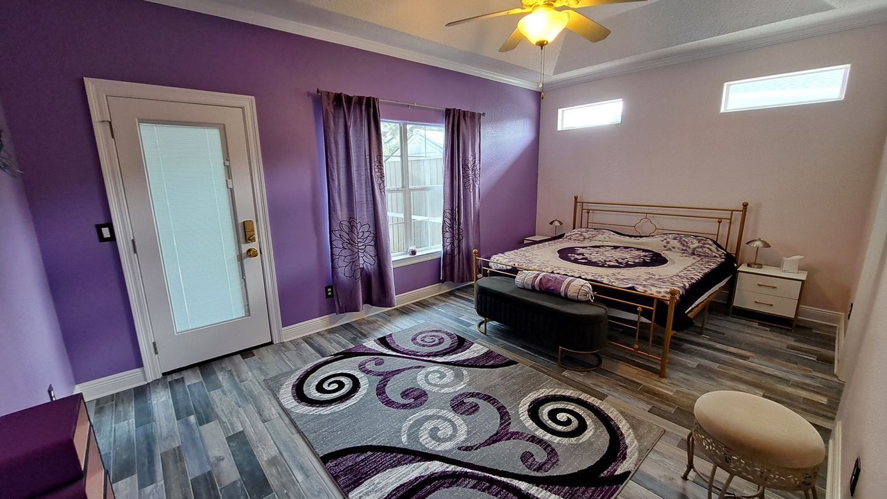 Photo of Bedroom in Creekwood