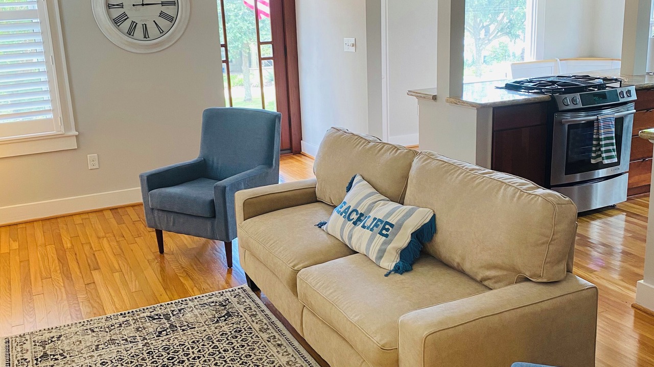 Photo of Livingroom in Southeast Pensacola