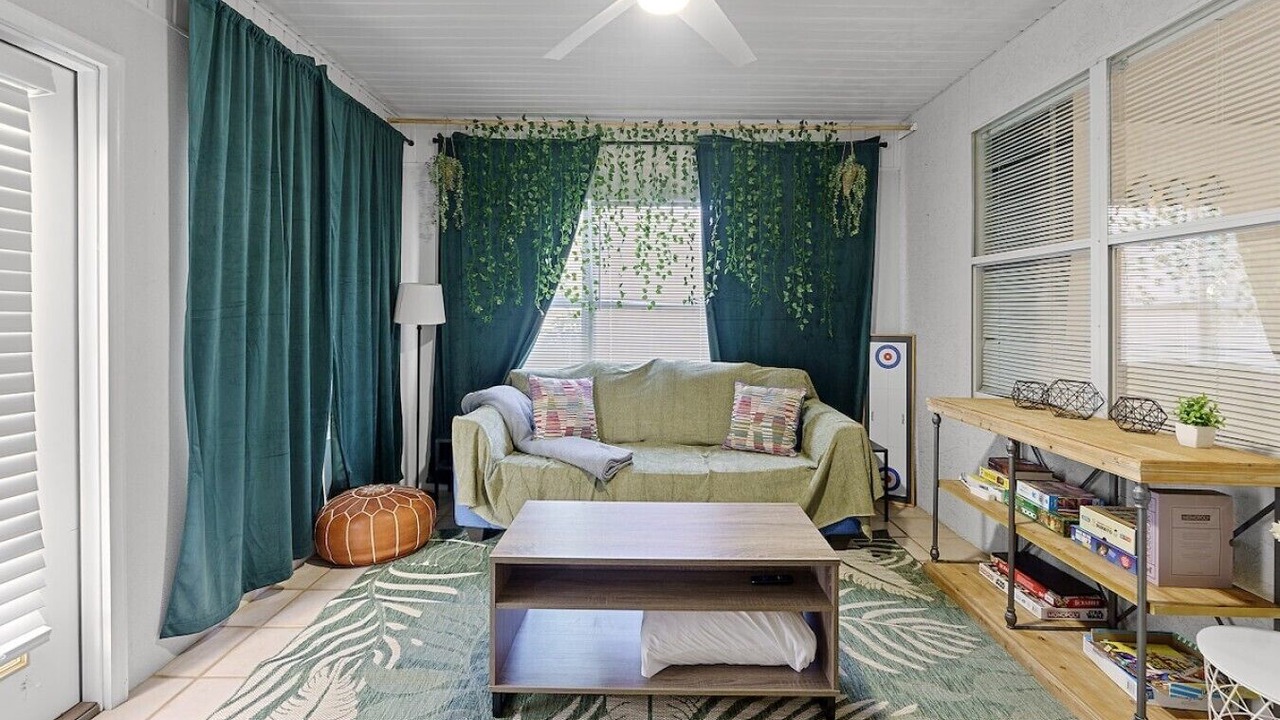 Photo of Livingroom in Sunnyside
