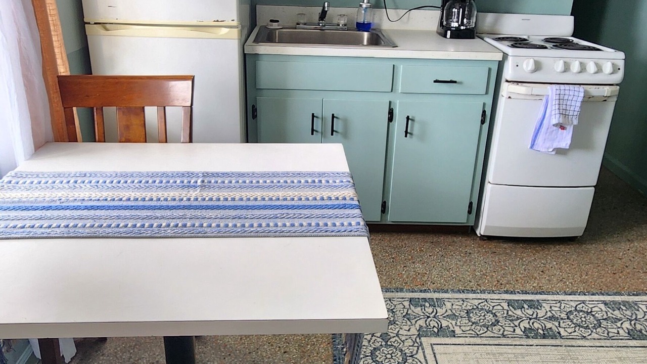 Photo of Kitchen in Biltmore Beach